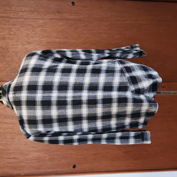 Volcom black white flannel with faux leather - Picture 5 of 7